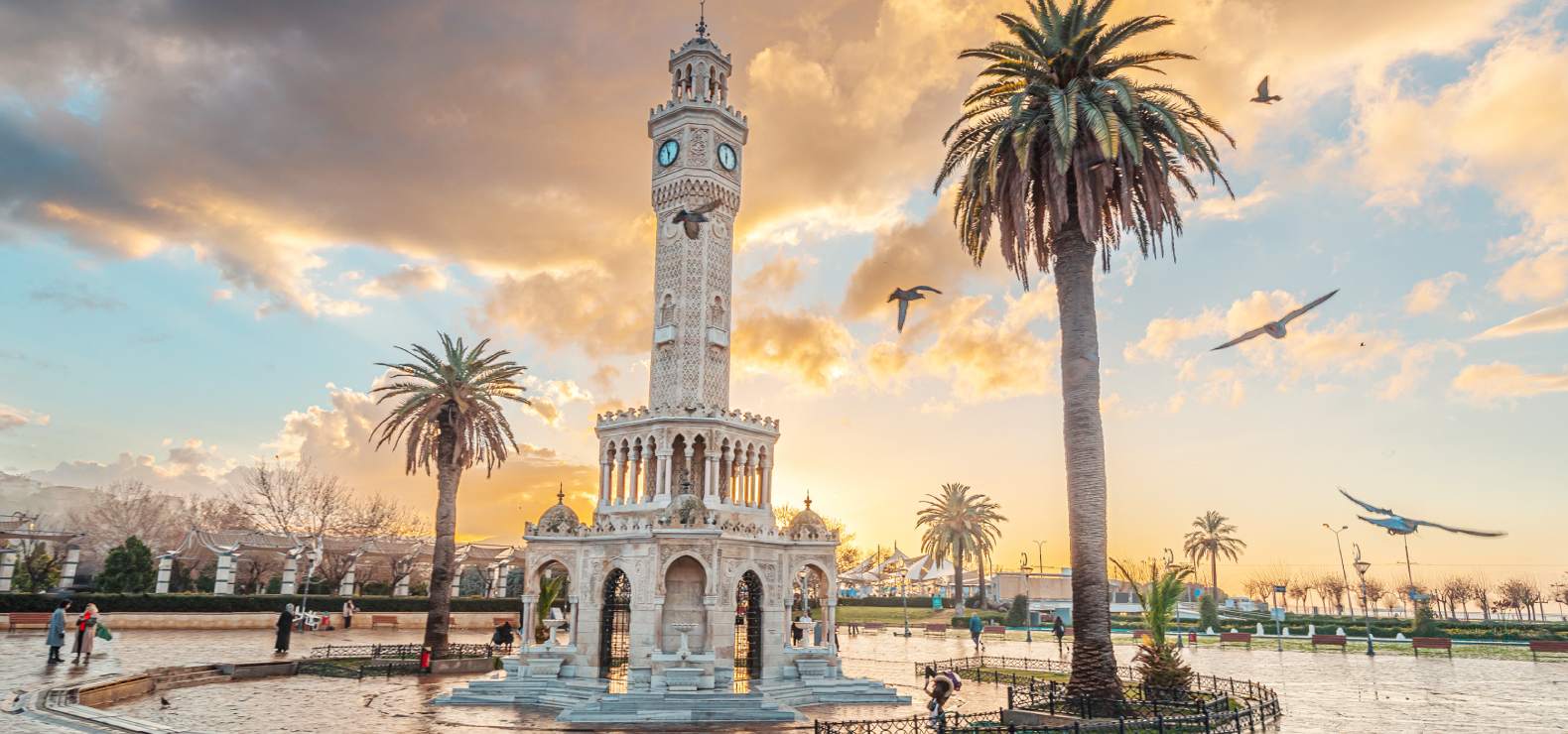İzmir’de Gezilecek Yerler: Doğanın, Tarihin, Kültürün ve Lezzetin Buluştuğu Şehir