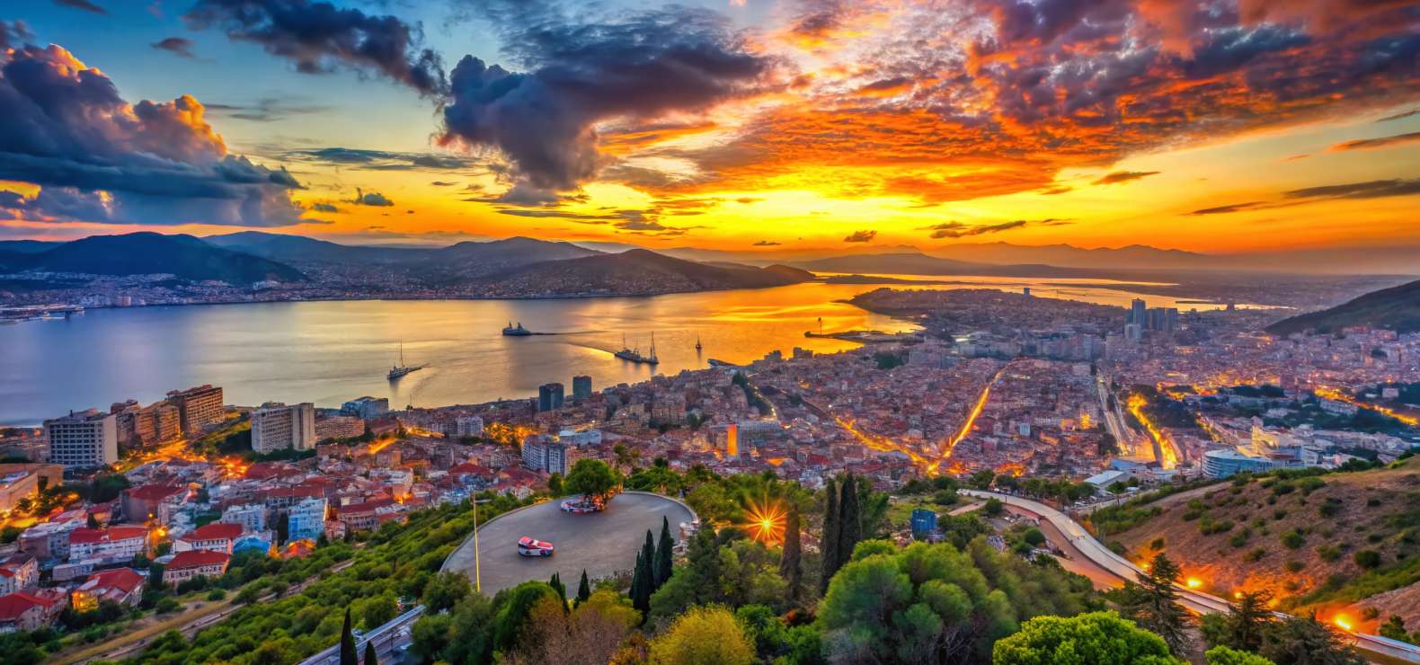 İzmir’in En İyi Manzara Noktaları: Gün Batımı İçin En Güzel 5 Yer